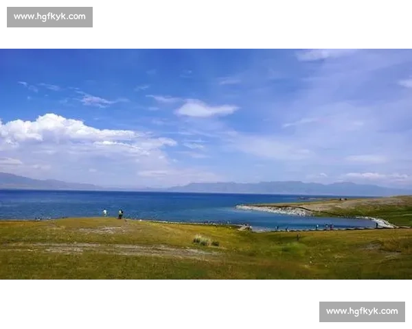 眼泪藏热爱！新疆小巴郎为津门虎呐喊