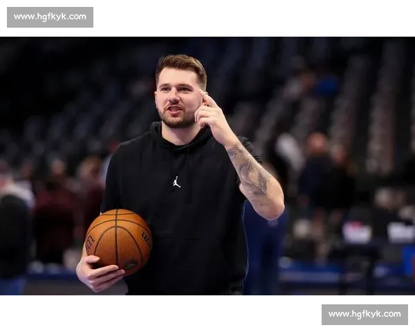 瘦身东契奇火力狂飙，独行侠防守豪赌难掩失衡